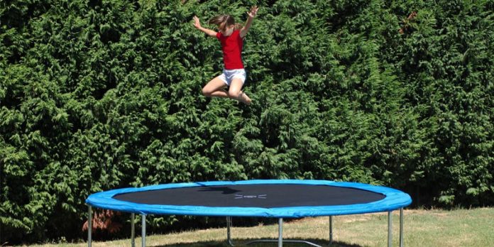 trampoline-safety-tips